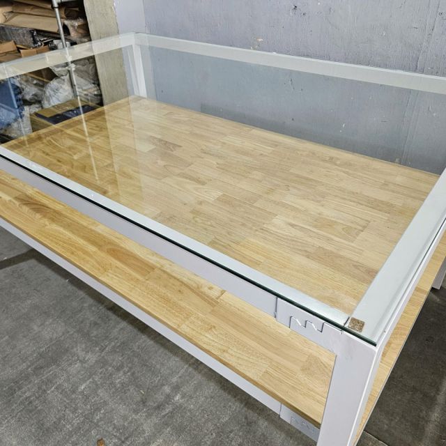 Bàn thao tác dành cho thiết kế thời trang WSTB002