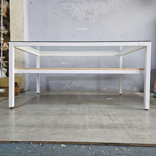 Bàn thao tác dành cho thiết kế thời trang WSTB002