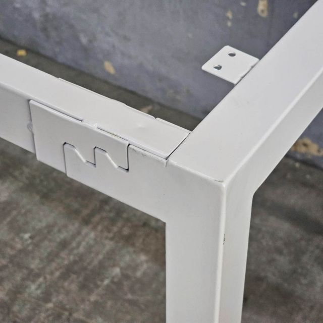 Chân sắt lắp ráp cho bàn 160x70x73cm hệ URA HCUR007