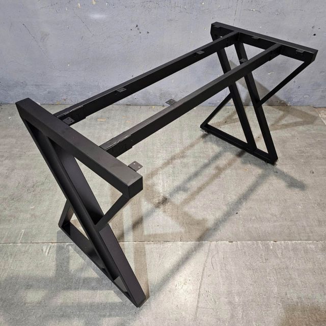 Chân sắt lắp ráp cho bàn 120x60cm sơn tĩnh điện HCXC022