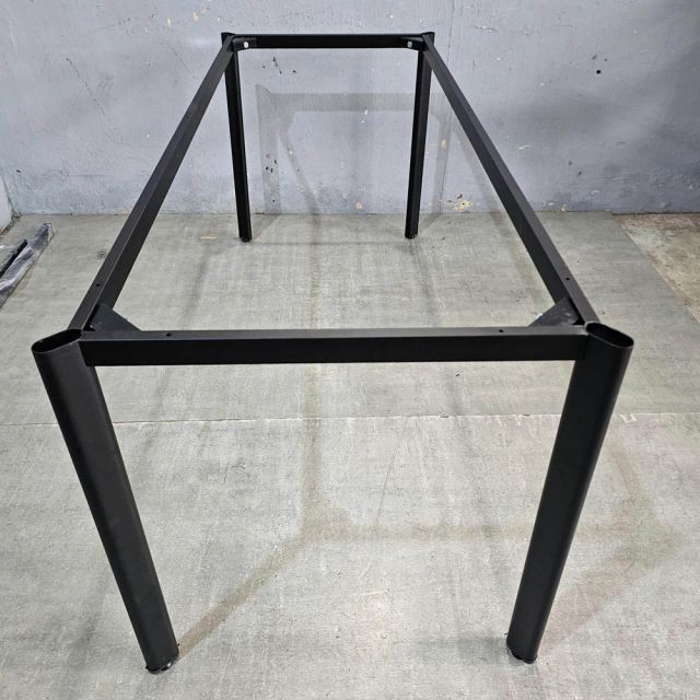 Chân sắt lắp ráp cho bàn 170x70cm hệ Oval HCOC020