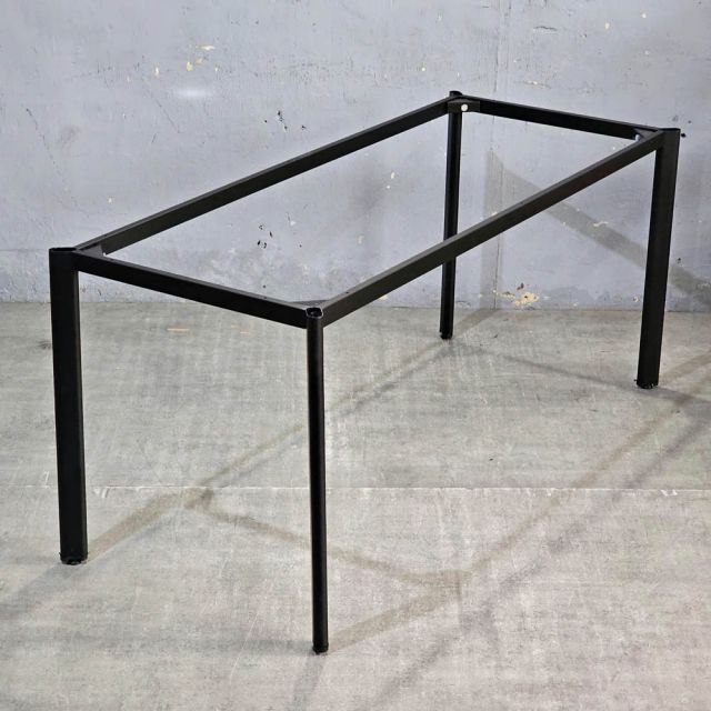 Chân sắt lắp ráp cho bàn 170x70cm hệ Oval HCOC020