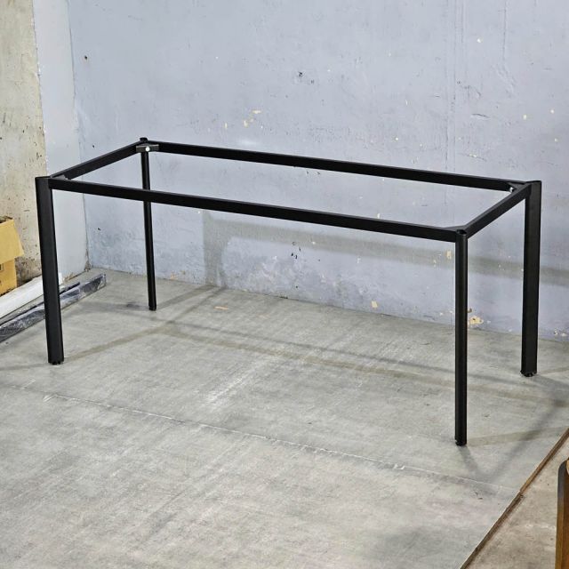 Chân sắt lắp ráp cho bàn 170x70cm hệ Oval HCOC020