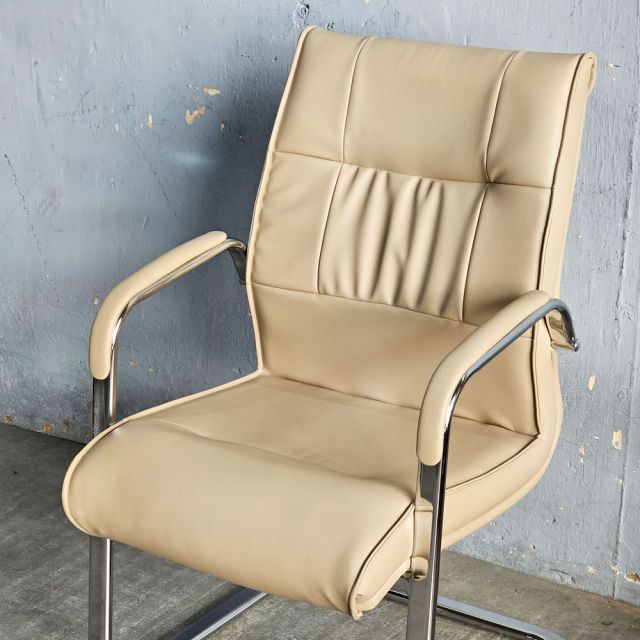 Ghế chân quỳ nệm bọc da Vynil HOM1038