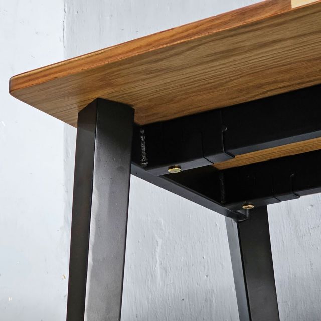 Bàn làm việc 140x60cm gỗ otim phủ veneer sồi HBDI015