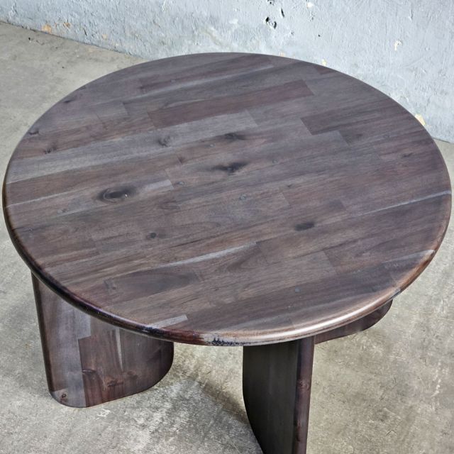 Bàn sofa tròn 70x70cm gỗ tràm TT68338