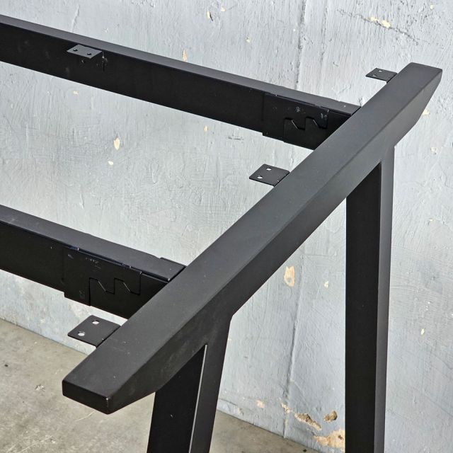 Chân bàn sắt 140x70cm hệ PLY lắp ráp HCPL004