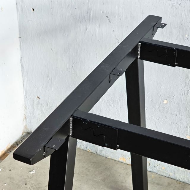 Chân bàn sắt 140x70cm hệ PLY lắp ráp HCPL004