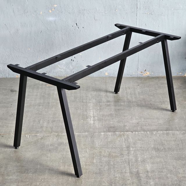 Chân bàn sắt 140x70cm hệ PLY lắp ráp HCPL004