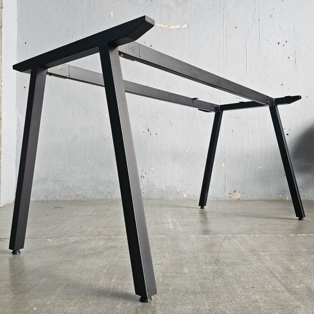 Chân bàn sắt 140x70cm hệ PLY lắp ráp HCPL004