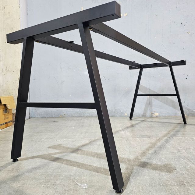 Chân sắt lắp ráp cho bàn 180x70cm hệ Aconcept HCAC029
