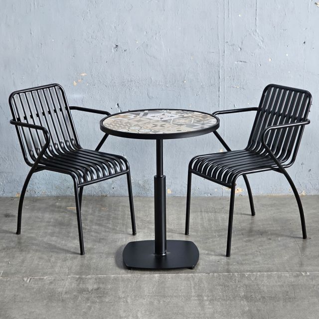Combo 1 bàn cafe tròn và 2 ghế cafe sắt CBCF346