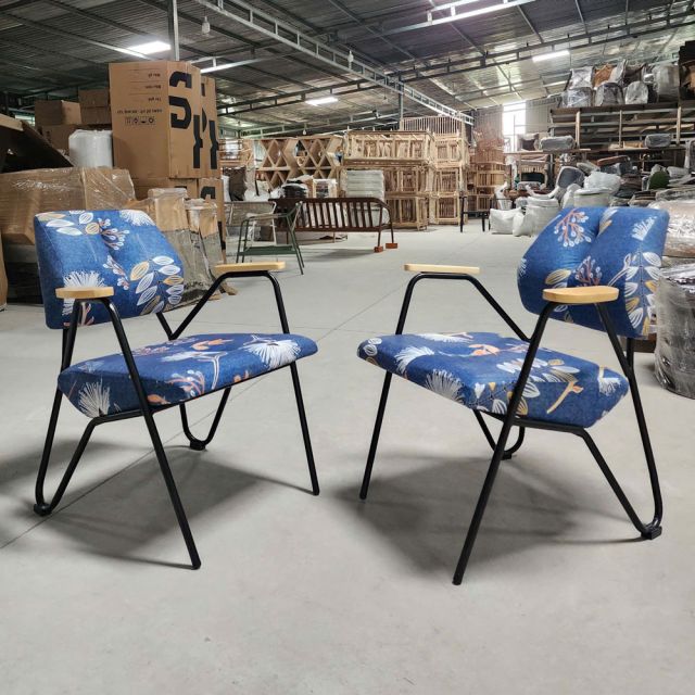 Ghế tựa thư giãn Cooper nệm bọc vải họa tiết khung sắt GSK057