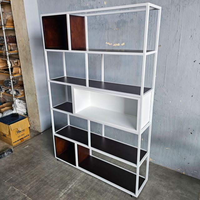 Kệ trang trí ZIVA 120x30x180cm gỗ cao su KS68348