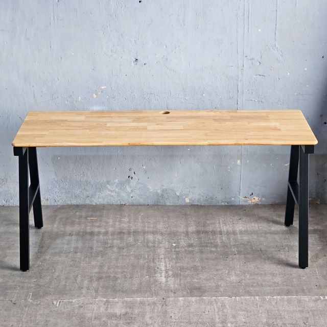 Bàn làm việc 160x60cm gỗ cao su chân sắt Aconcept HBAC026