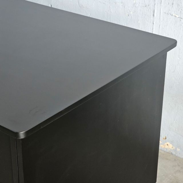 Bàn giám đốc 160x80cm chân bàn kết hợp tủ gỗ cao su BGD68052