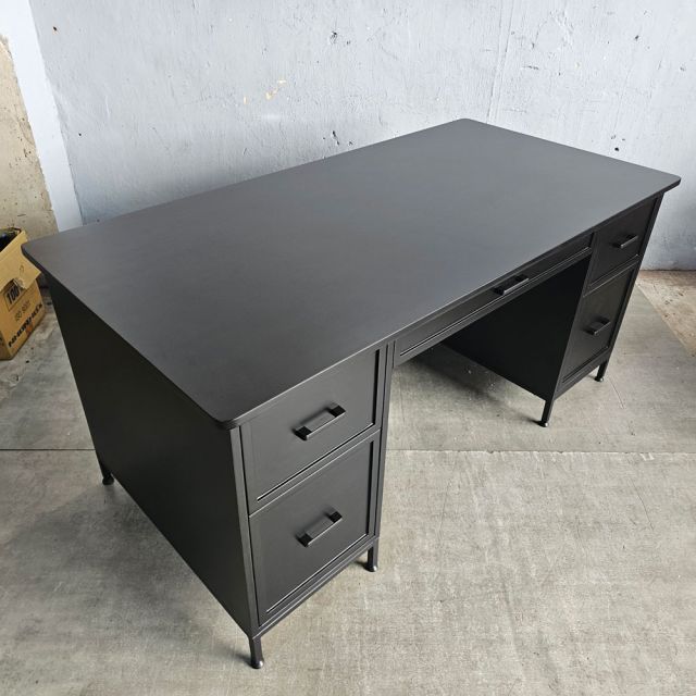 Bàn giám đốc 160x80cm chân bàn kết hợp tủ gỗ cao su BGD68052