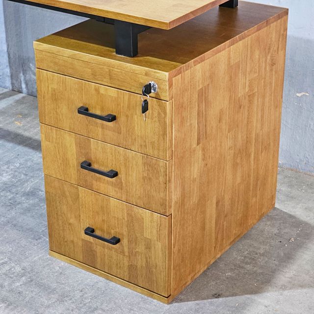 Bàn làm việc chân gác tủ 140x60cm gỗ cao su hệ Rectang HBRT093