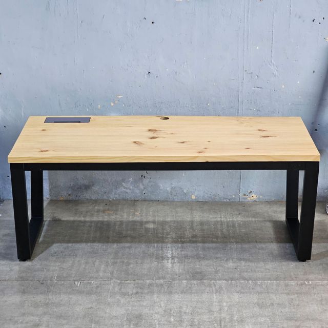 Bàn làm việc có hộp điện 180x80cm gỗ thông ZD030