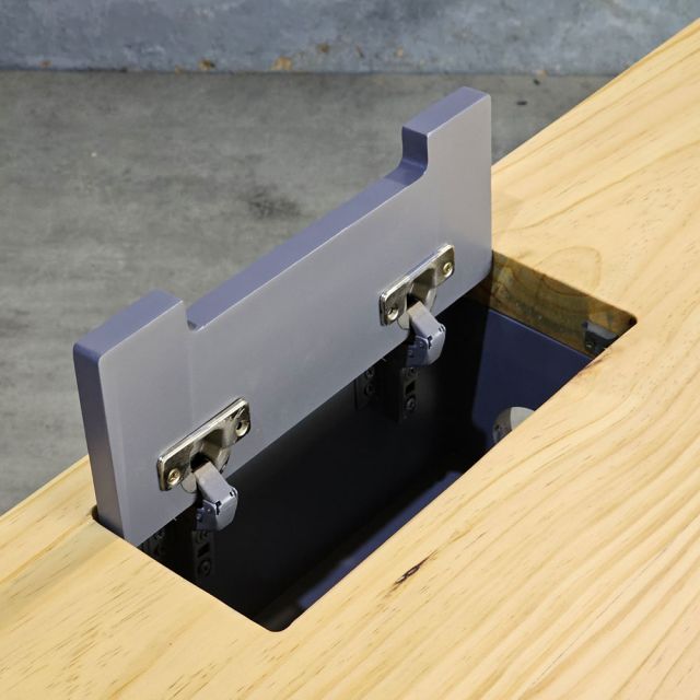 Bàn làm việc có hộp điện 180x80cm gỗ thông ZD030