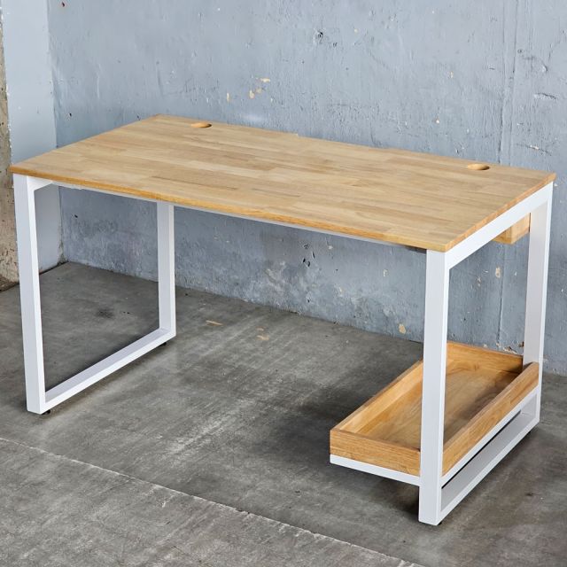 Bàn Gaming có giá để thùng CPU 140x70cm khung sắt gỗ cao su GD68080