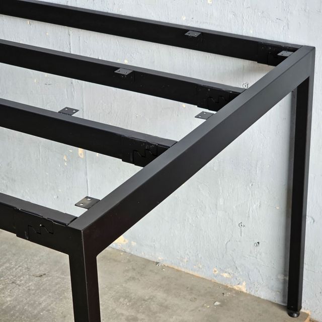 Bàn họp 240x90cm gỗ cao su hệ Slean HBSL049