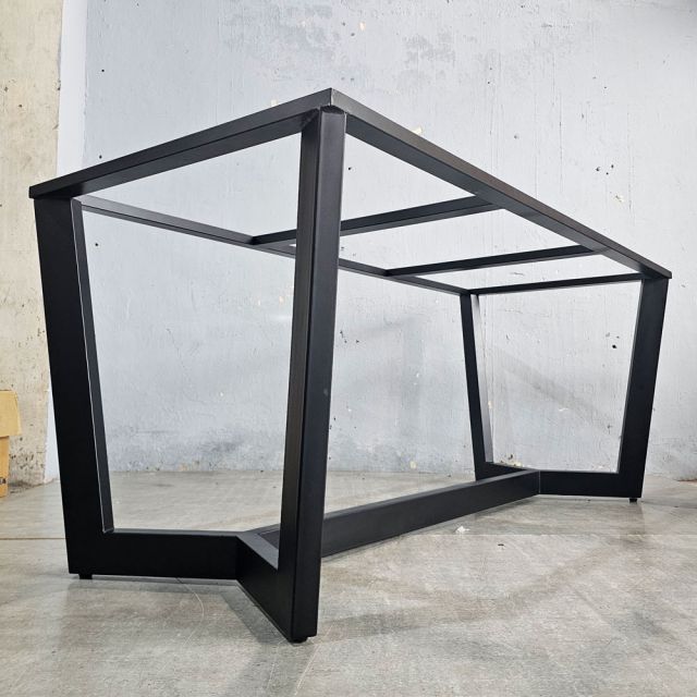 Chân sắt cho bàn ăn 200x100cm sơn tĩnh điện CHB68092