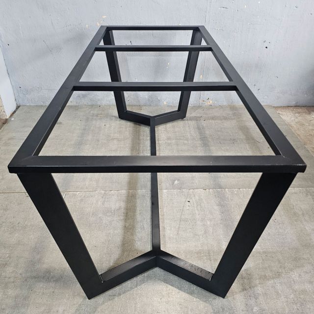 Chân sắt cho bàn ăn 200x100cm sơn tĩnh điện CHB68092