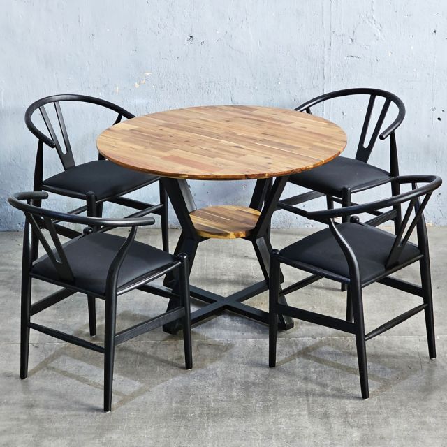 Combo bộ bàn ăn tròn và 4 ghế Wishbon gỗ BBA226