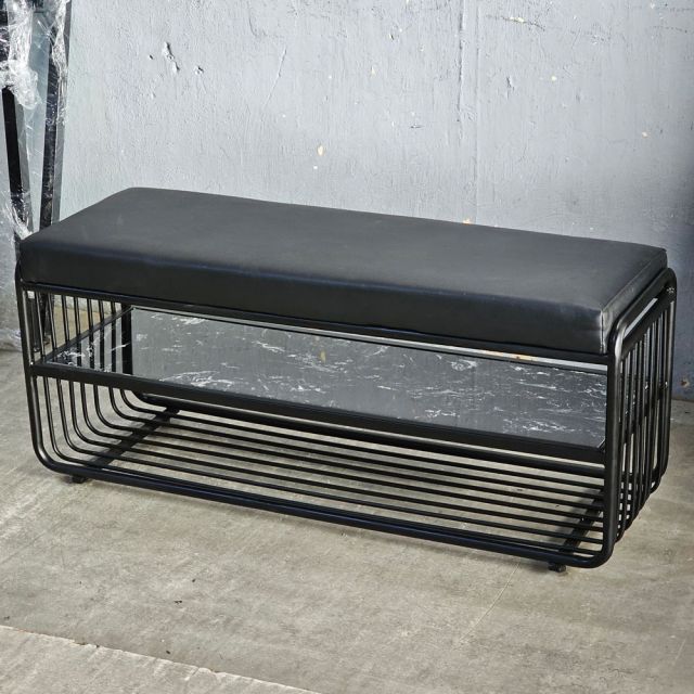 Kệ giày 2 tầng khung sắt có nệm ngồi KG68044