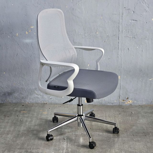 Ghế xoay văn phòng lưng lưới nệm bọc vải GAK824