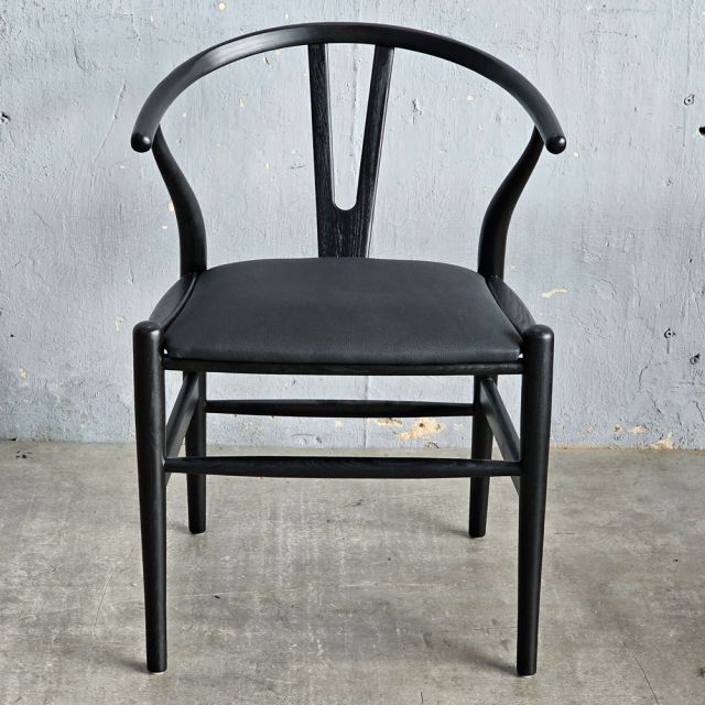 Ghế Wisbone nệm bọc da Si gỗ Ash GSK058