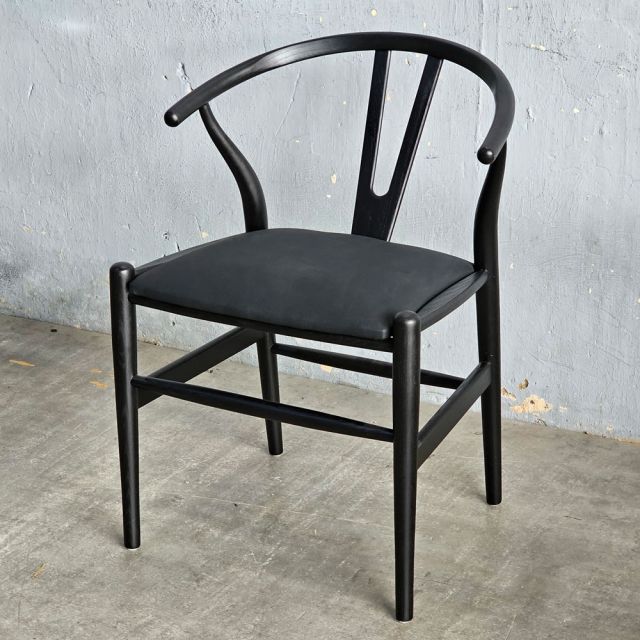 Ghế Wisbone nệm bọc da Si gỗ Ash GSK058