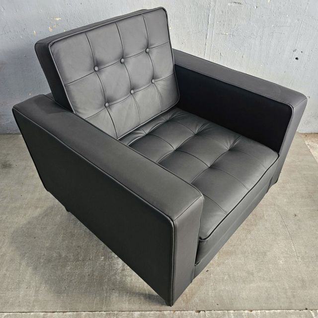Sofa đơn nệm bọc simili màu đen ArmChair 06 GSD68035