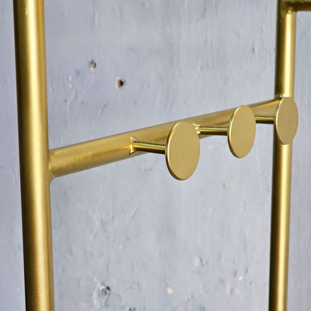 Giá treo đồ góc tường khung sắt KPT68033