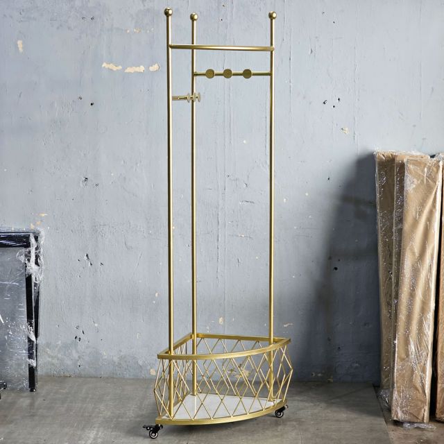 Giá treo đồ góc tường khung sắt KPT68033