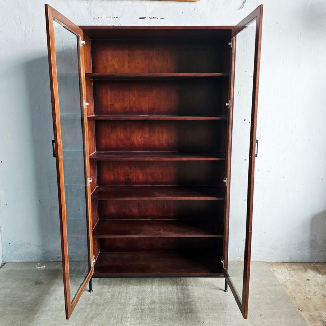 Tủ sách cửa kính 110x35x200cm gỗ cao su KS68353