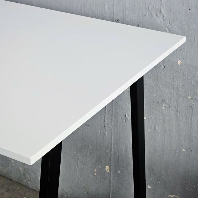 Bàn đứng 160x80x105cm gỗ cao su STD68050