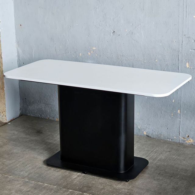 Bàn ăn chữ nhật 140x65cm gỗ cao su BA68295