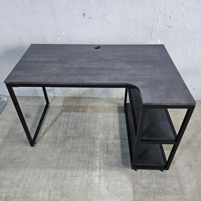 Bàn góc L liền kệ 120x80cm gỗ cao su CD68042