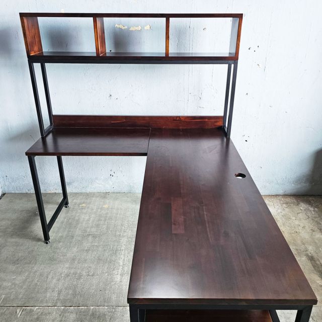 Bàn góc L liền kệ sách 160x140x158cm gỗ tràm FD68087