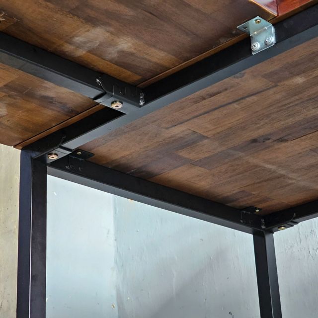 Bàn góc L liền kệ sách 160x140x158cm gỗ tràm FD68087