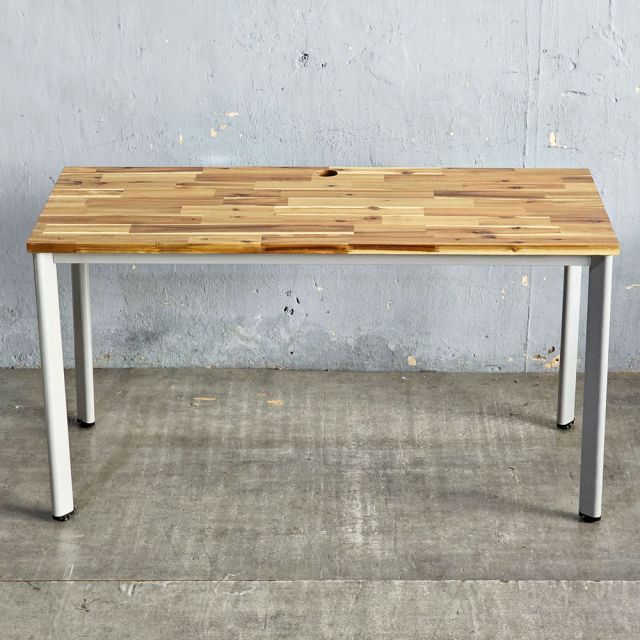 Bàn làm việc 140x60cm gỗ tràm hệ Oval HBOV052