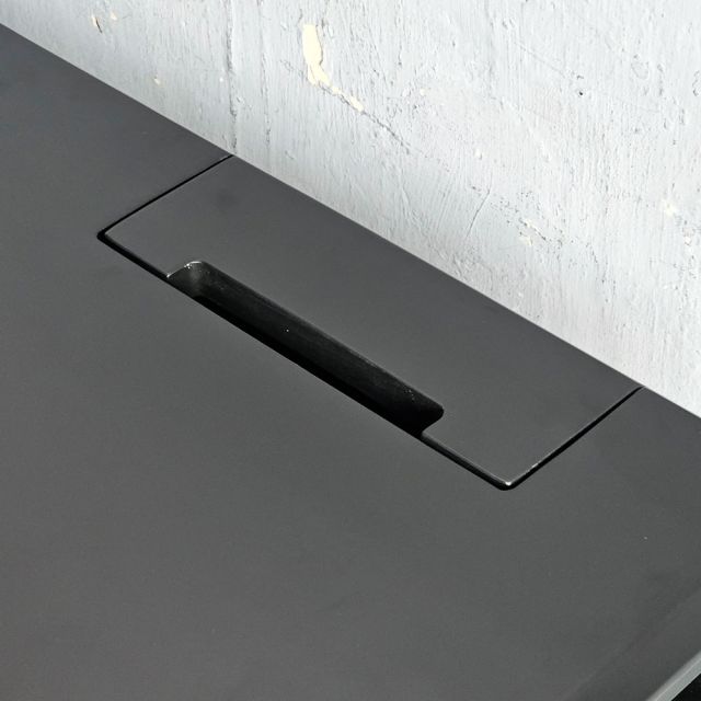 Bàn làm việc có hộp điện 200x70cm gỗ tràm ZD031