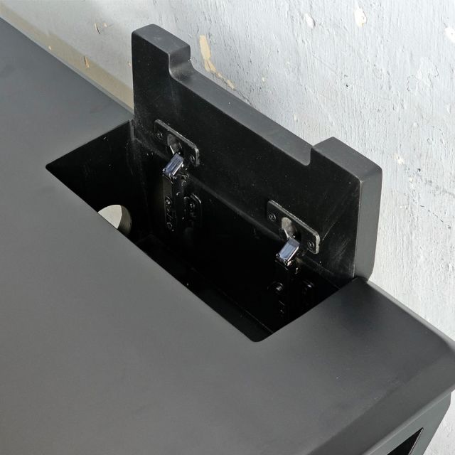 Bàn làm việc có hộp điện 200x70cm gỗ tràm ZD031