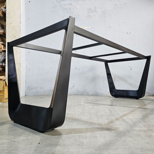 Chân sắt lắp ráp cho bàn ăn 200x80cm sơn tĩnh điện CHB68082