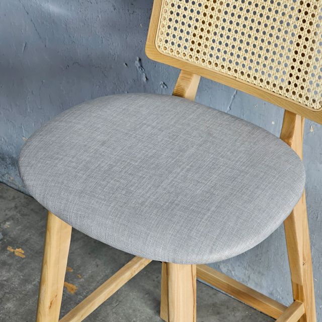 Ghế bar CH301 lưng lưới mây bọc vải gỗ Ash GBSK035