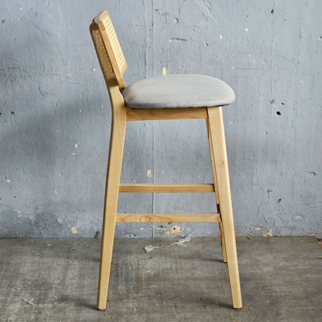 Ghế bar CH301 lưng lưới mây bọc vải gỗ Ash GBSK035