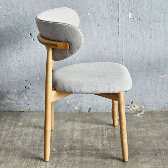 Ghế cafe Oleandro bọc vải gỗ Ash GSK059