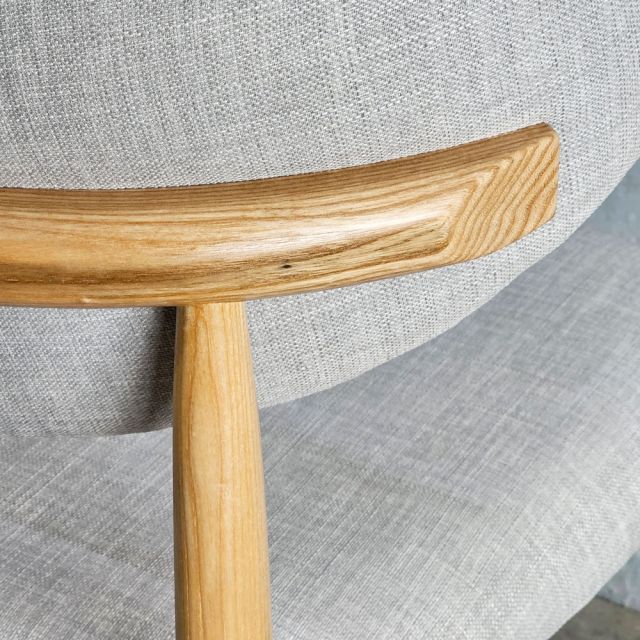 Ghế cafe Oleandro bọc vải gỗ Ash GSK059